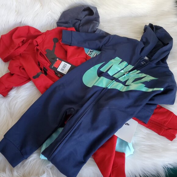 Nike/Jordan/Hurley Baby Coverall Hooded Bundle with Portable Changing Pad SZ 18M - Picture 3 of 14